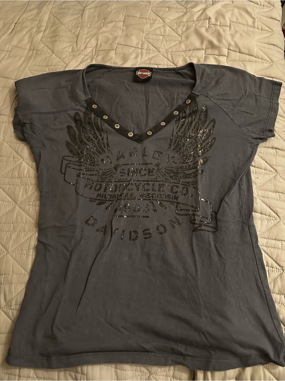 Harley-Davidson Women's Gray Stud V-Neck Tee Size Large